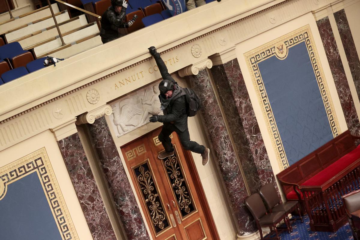 Photos: Protesters Storm US Capitol Building During Joint Session