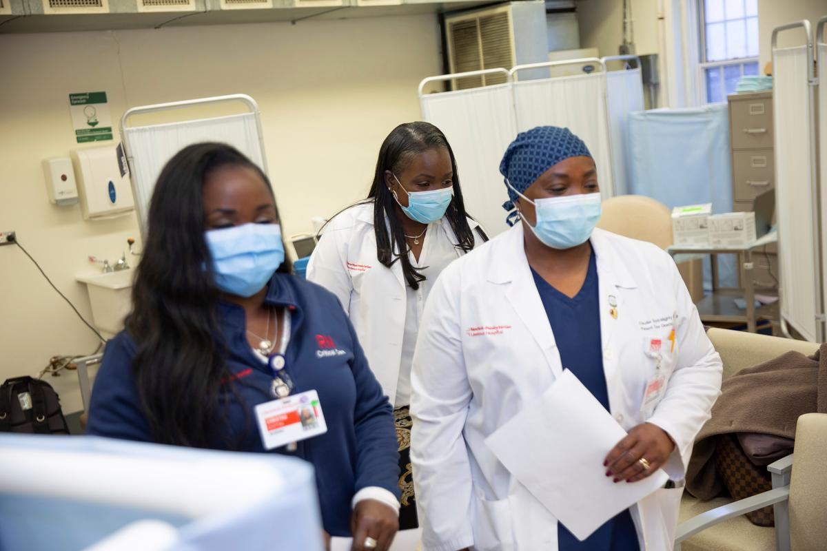 US Tops 4,000 Daily Deaths From Coronavirus