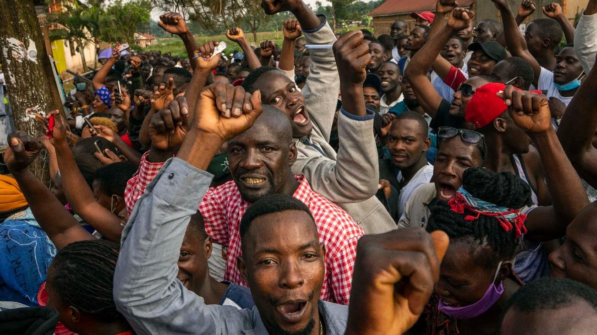 Uganda Says President Wins 6th Term as Vote-Rigging Alleged