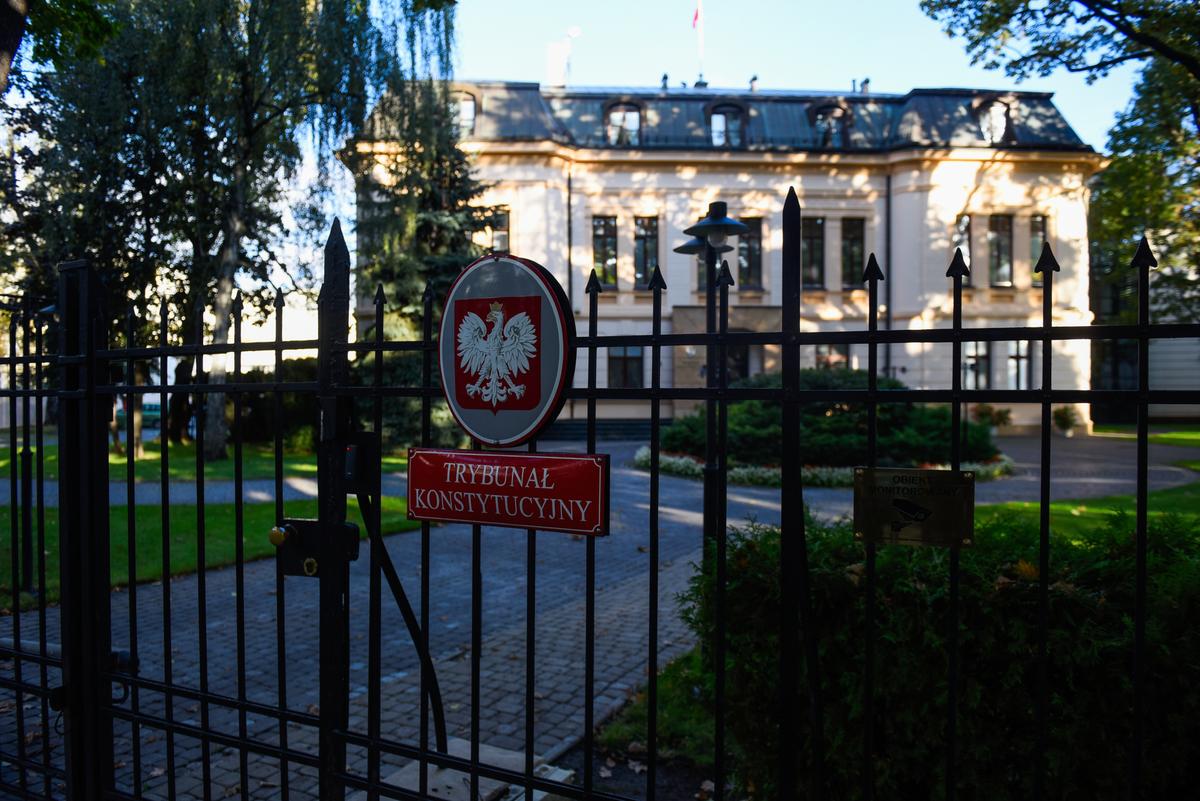 Poland Approves New Restrictions on Abortion