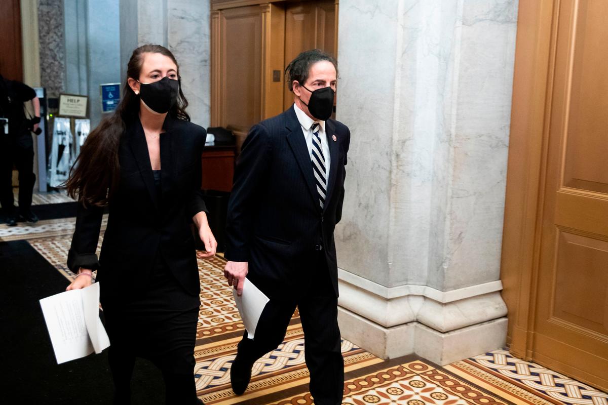 Most Republicans Not Convinced as House Democrats Wrap Up Arguments Against Trump