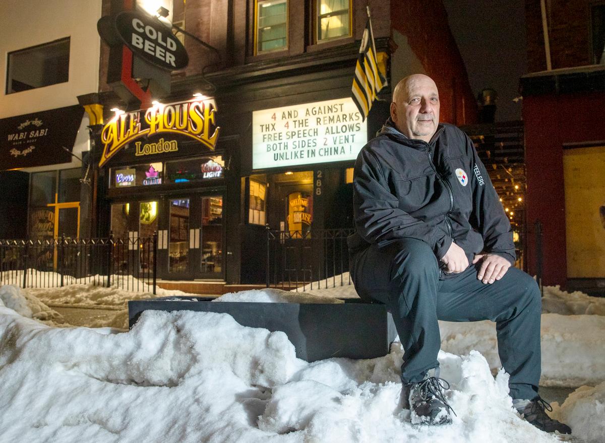 ‘Being Branded a Racist Is Hurtful’: London Bar Owner Explains Message on His Sign