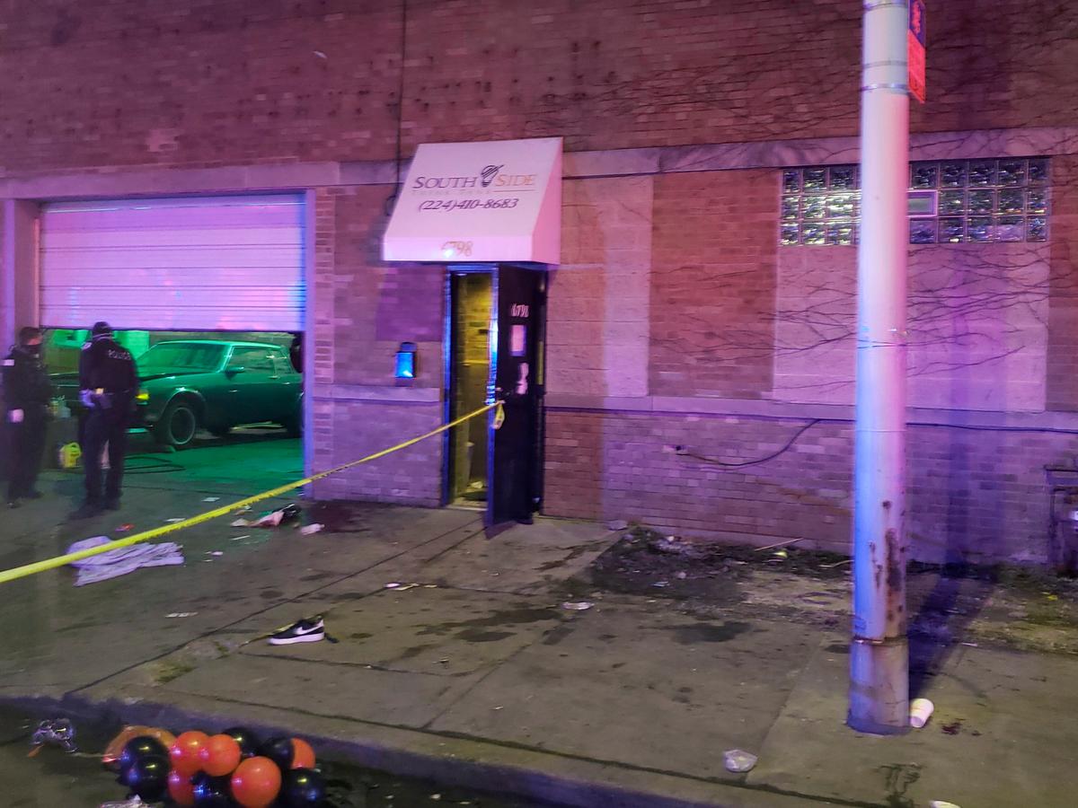 2 Killed, 10 Wounded at Party on Chicago’s South Side