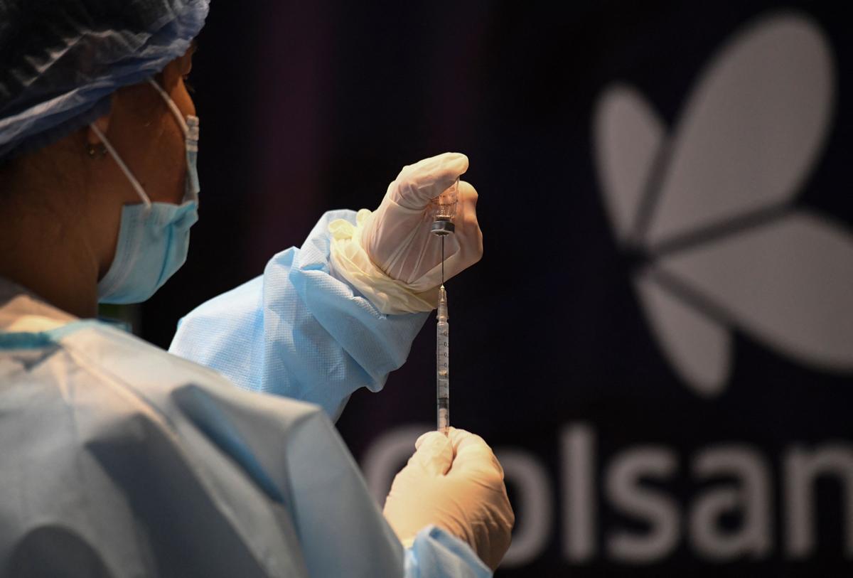 China Eases Visa Rules to Entice Visitors to Take Homegrown Vaccines
