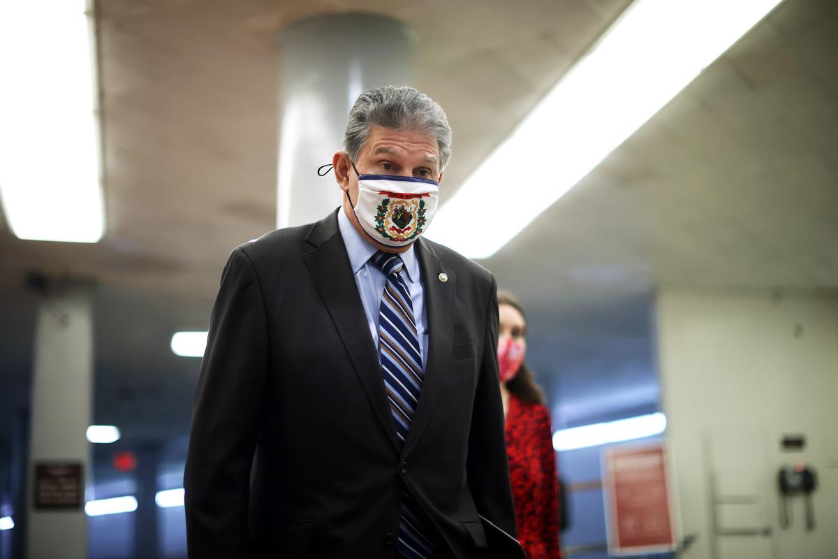 Sen. Manchin Calls Border Surge a ‘Crisis,’ as Scrutiny Grows