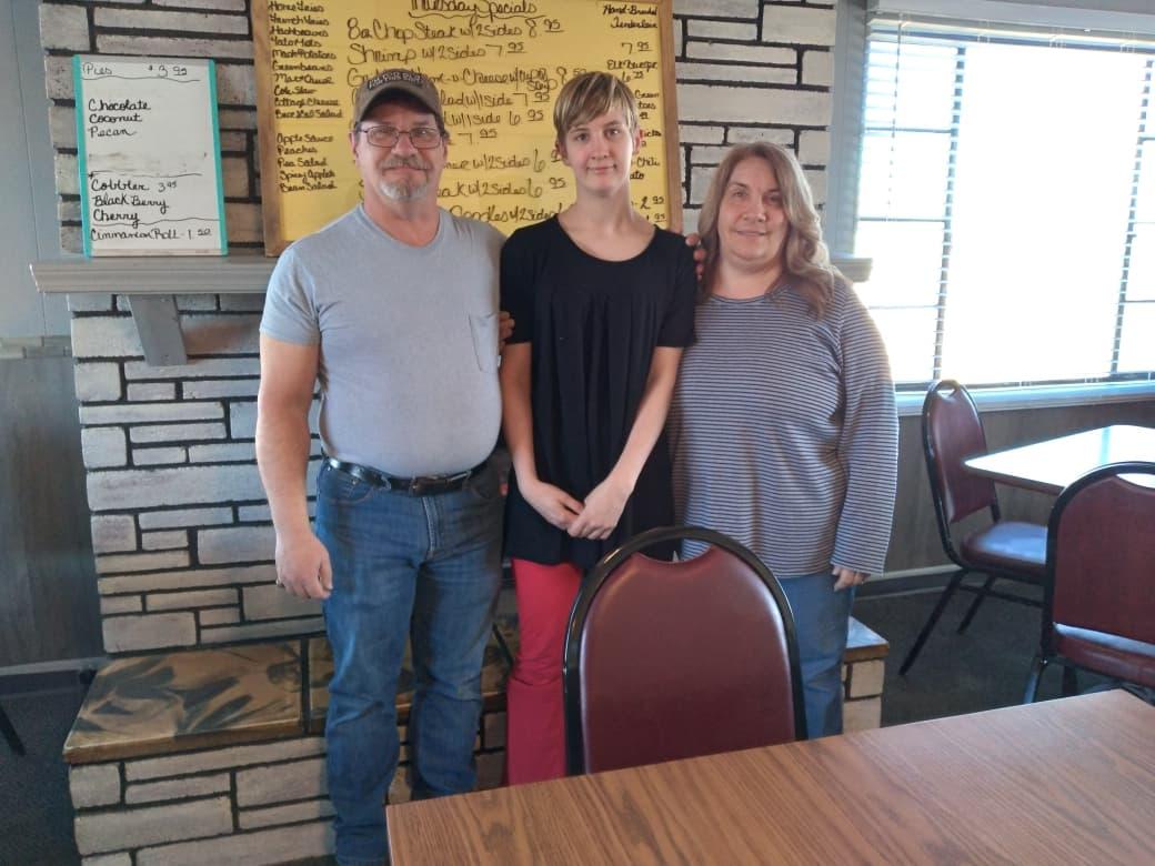 Michael with his daughter Jerica, and Karen. (Courtesy of <a href="https://www.facebook.com/karen.warner.92505">Karen Warner</a>)