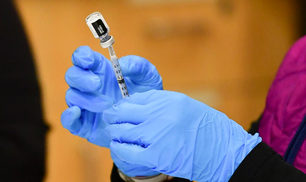 All Veterans, Their Spouses, Caregivers, Eligible for COVID-19 Vaccines Under New Legislation