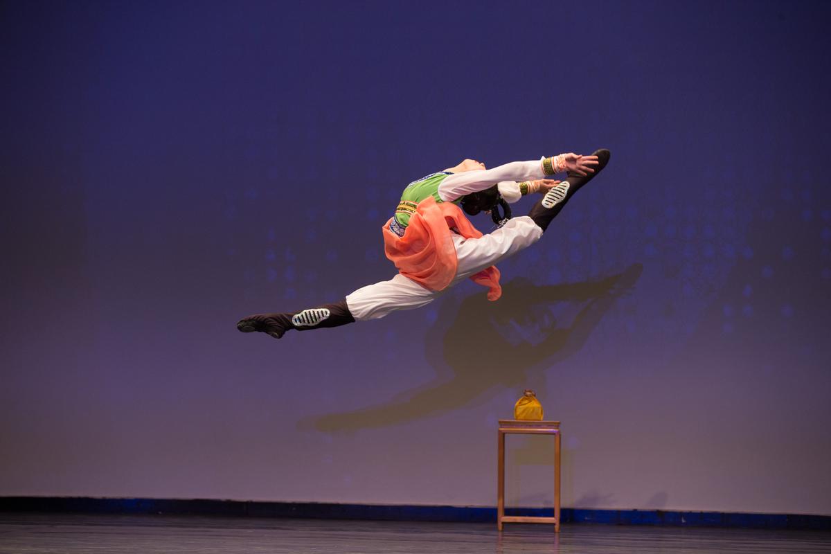 Principal Dancer Elsie Shi Communicates Truth Through Art