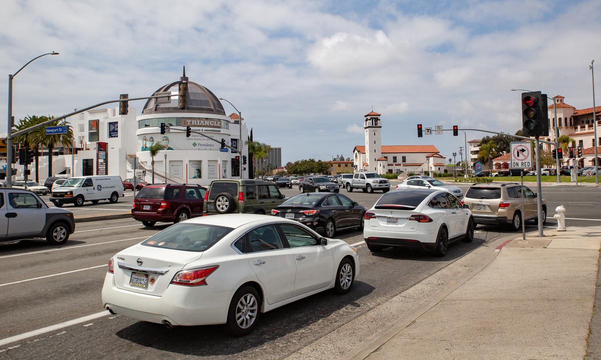 Planning Commission Rejects Digital Billboards at Costa Mesa’s Triangle Square