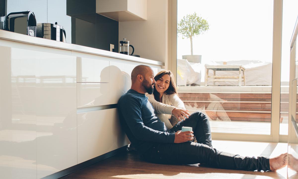 How to Communicate (Calmly) With a Defensive Partner