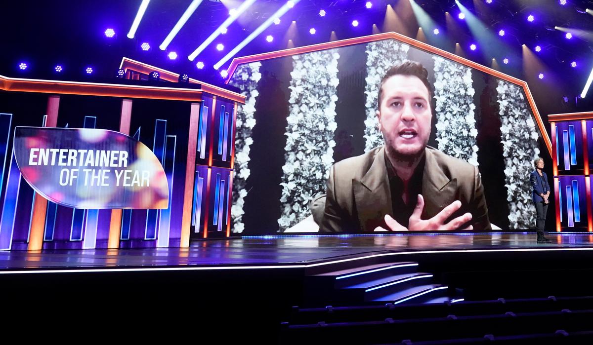 Luke Bryan Wins Top ACM Award, but Female Acts Own the Night