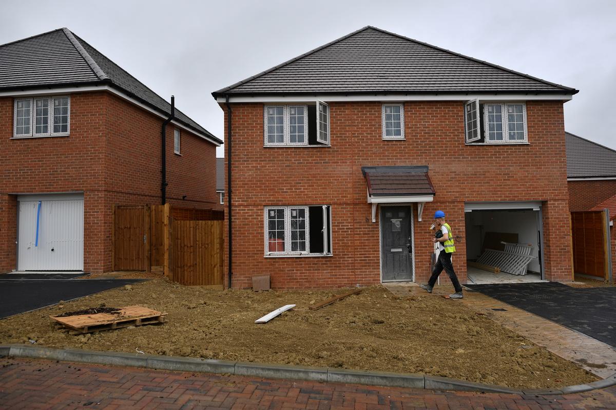 UK Builders to Construct Bigger Homes as More People Work From Home