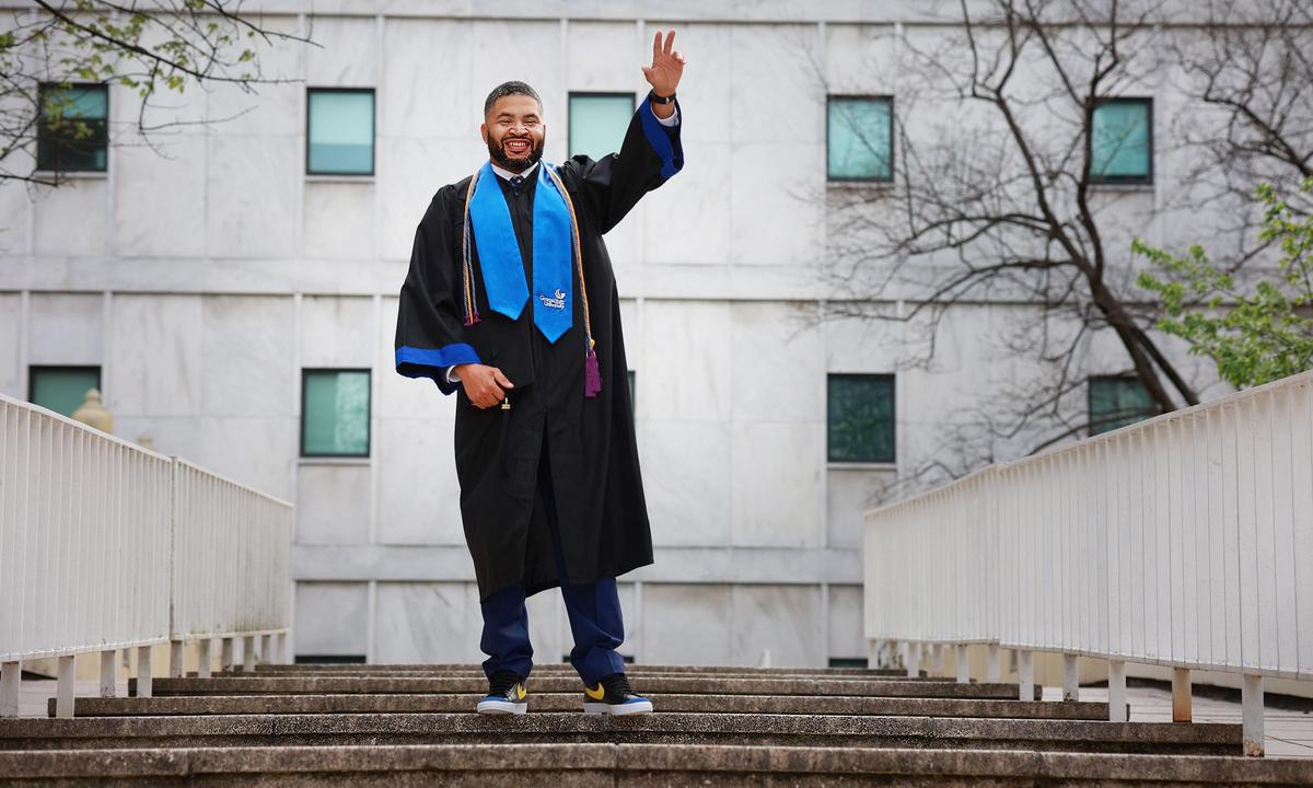 School Custodian Graduates With Teaching Degree After 23 Years Cleaning Classrooms