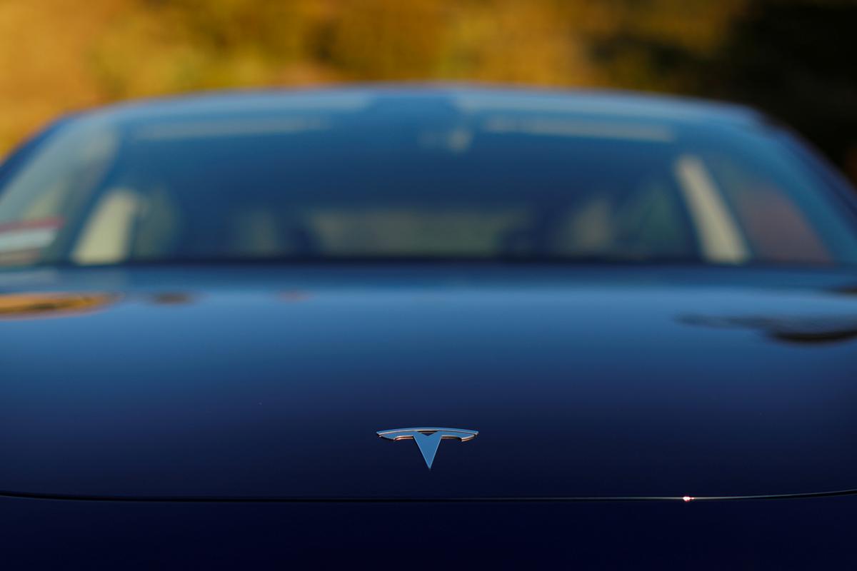 Tesla Second-Quarter Deliveries Meet Analysts’ Estimates as Chip Shortage Weighs