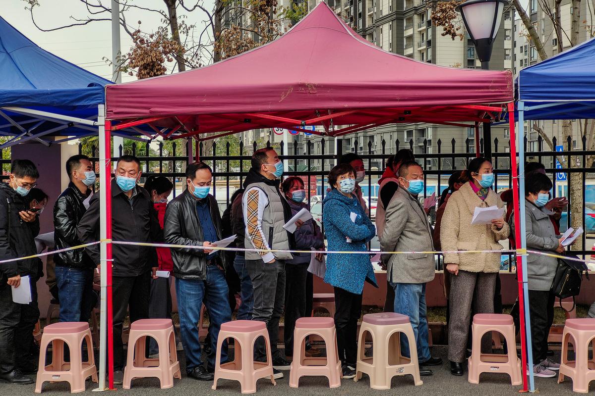 Unvaccinated Chinese Residents Not Allowed to Enter Public Spaces, Local Authority Announces