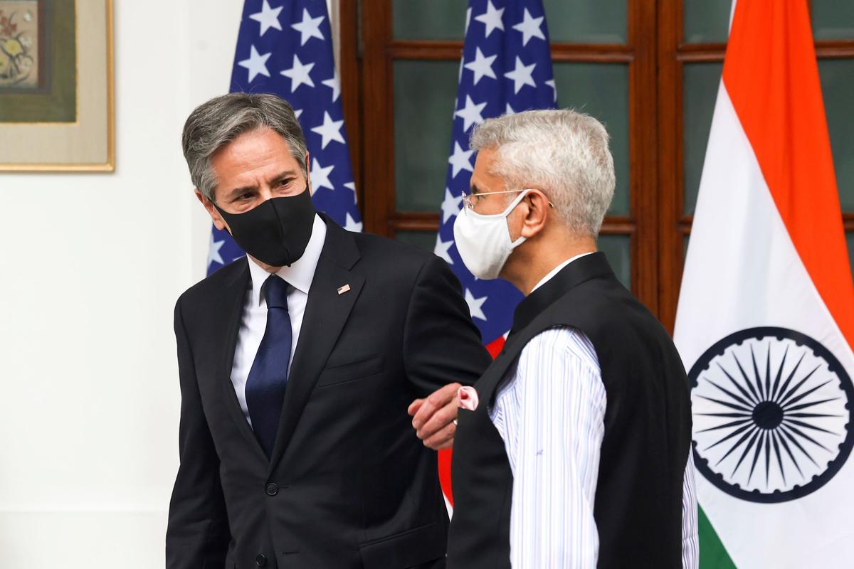 US, India Vow to Bolster Ties Despite Strain Over US-Pakistan Arms Deal