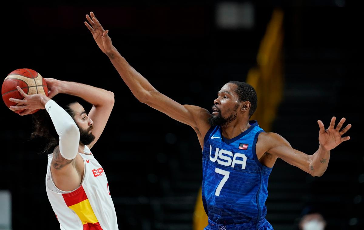 US Men’s Basketball Tops Rival Spain in Olympics, Advances to Semifinals
