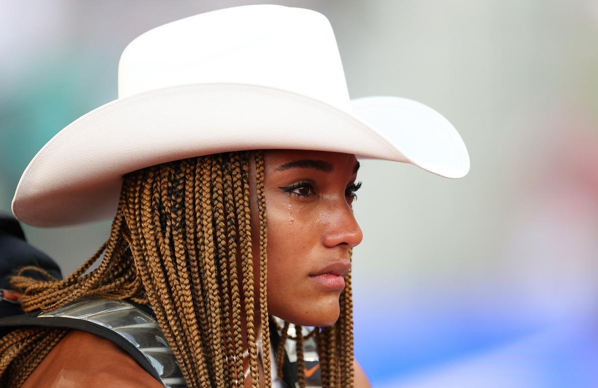 From Suicidal Thoughts to Olympic Dreams: Tara Davis Finds Peace in Pursuit of Gold