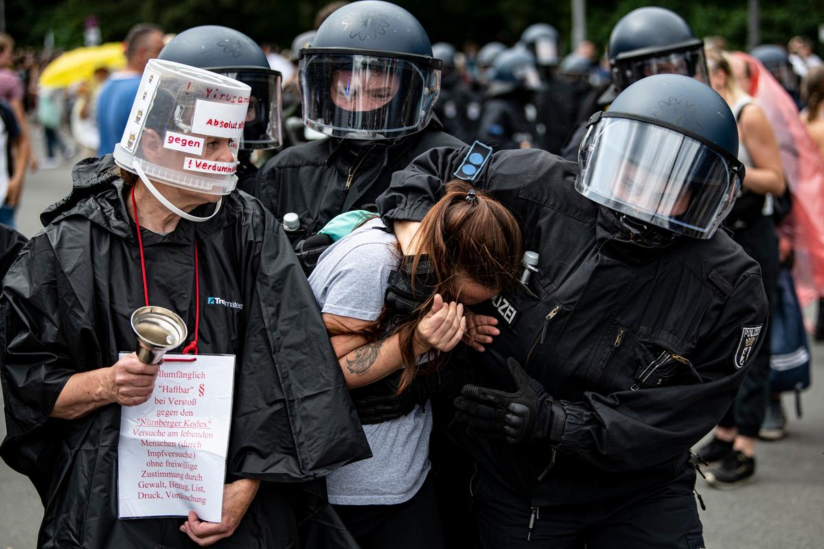 UN Rapporteur on Torture Investigating Reports of Police Brutality Against German Anti-Lockdown Protesters