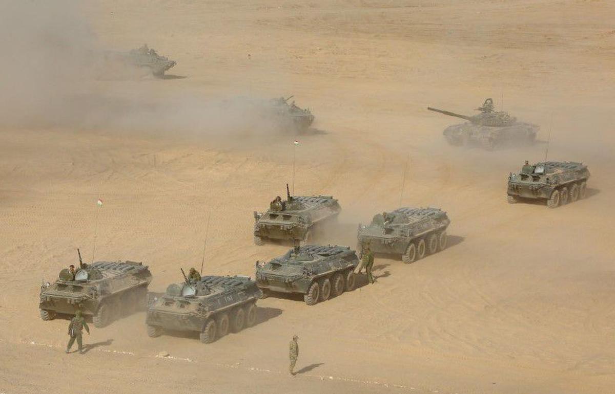 Thousands of Russian, Other Troops Hold Drills Turning Back Enemy Offensive on Afghan Border