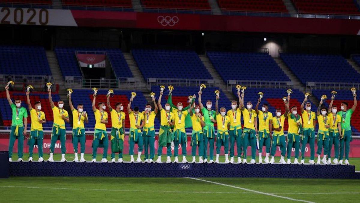 Brazilian Soccer Team Declines to Wear Chinese-Sponsored Tops at Tokyo Olympics Gold Medal Ceremony