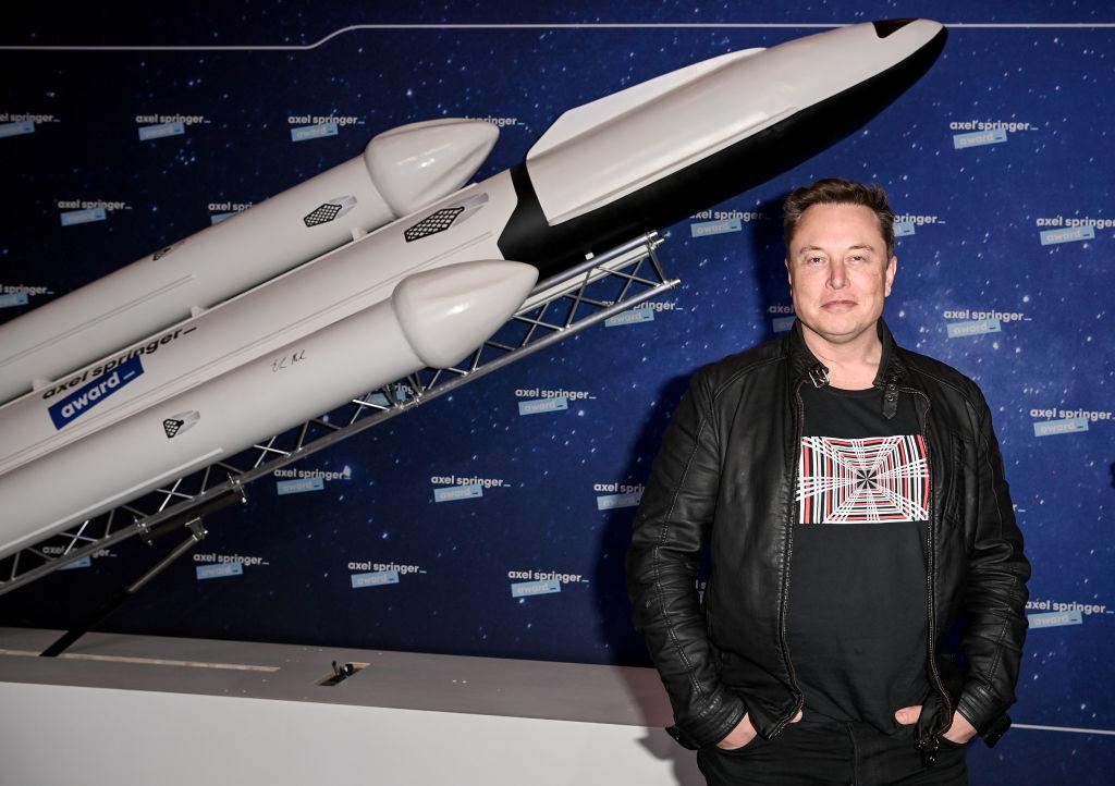 Musk Says Starship Orbital Stack to Be Ready for Flight in Few Weeks