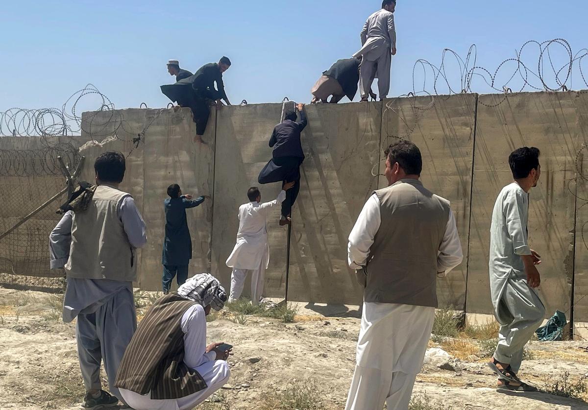 Merkel Says Germany May Need to Rescue 10,000 People From Afghanistan