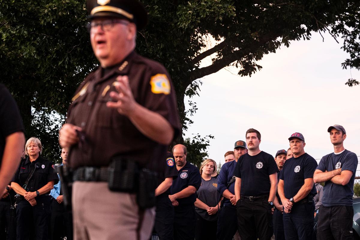 Michigan Sheriff Refuses to Name Suspect in Deputy’s Slaying