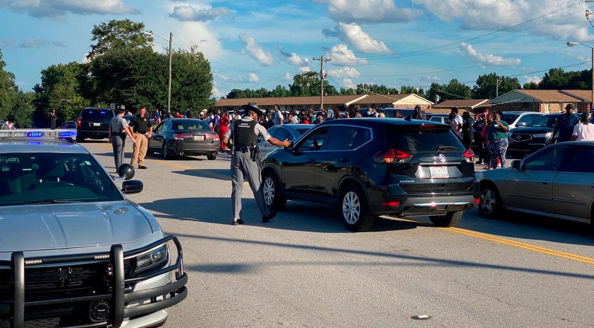 3 Students Shot in Drive-By Shooting Outside High School