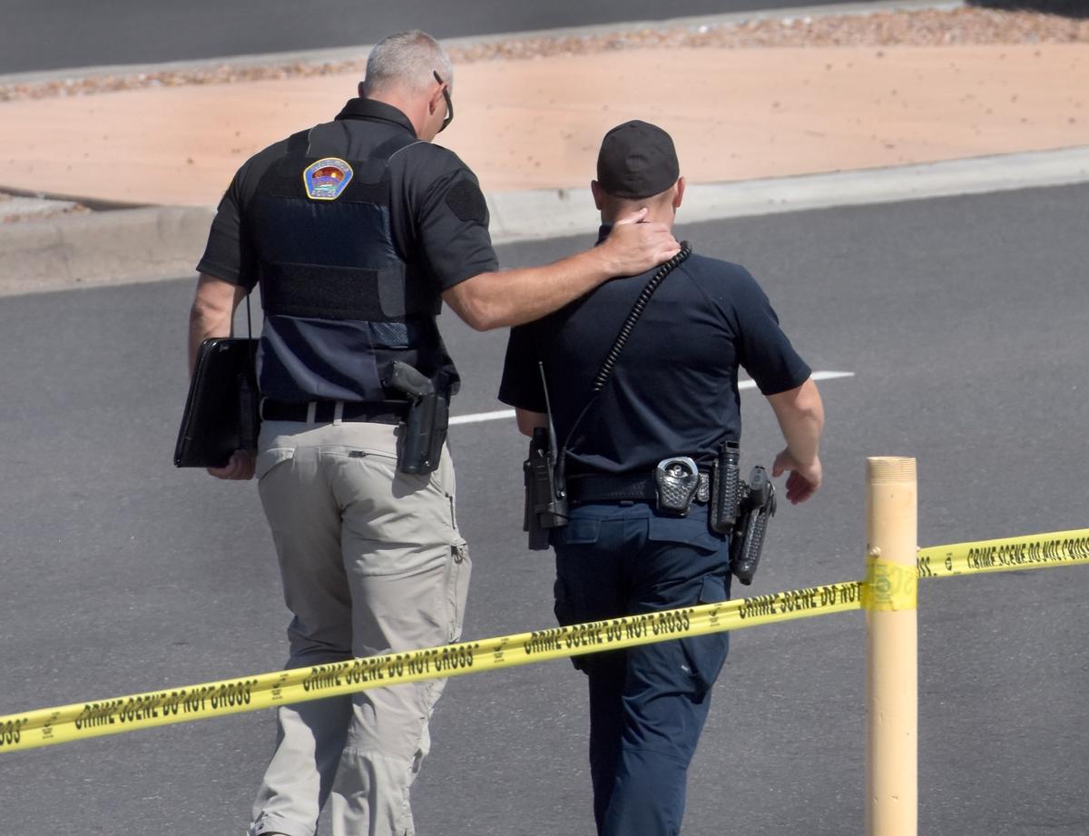 Police: 3 Albuquerque Officers Shot Responding to Robbery