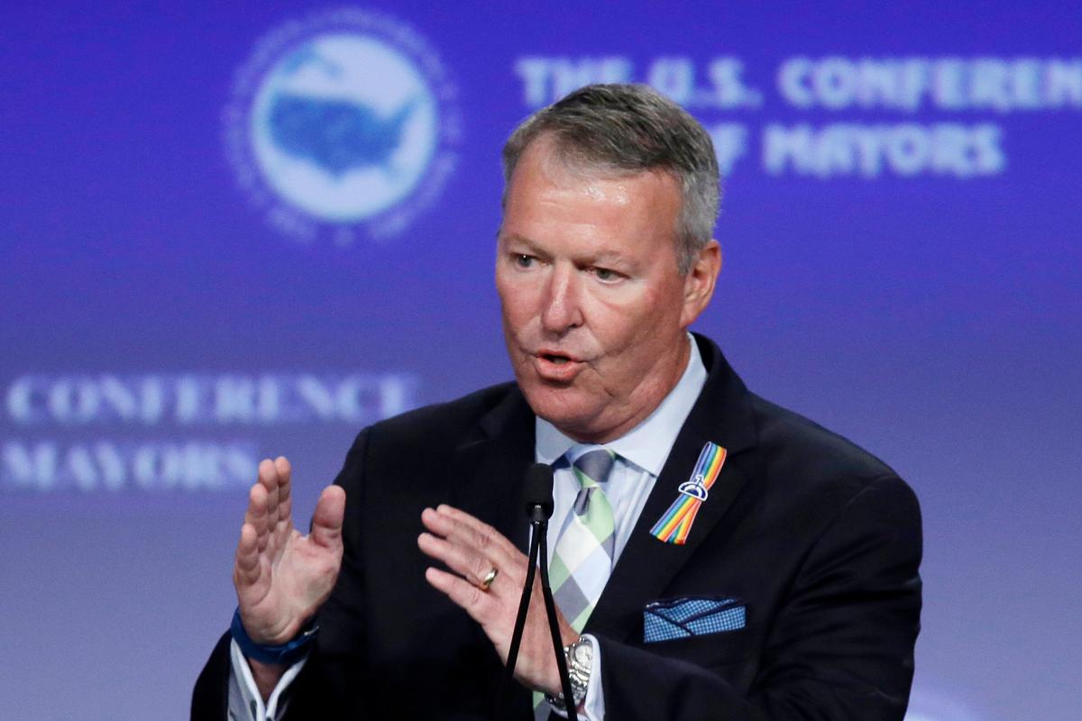 Orlando Officials Urge Residents to Conserve Water as COVID-19 Hospitalizations Surge