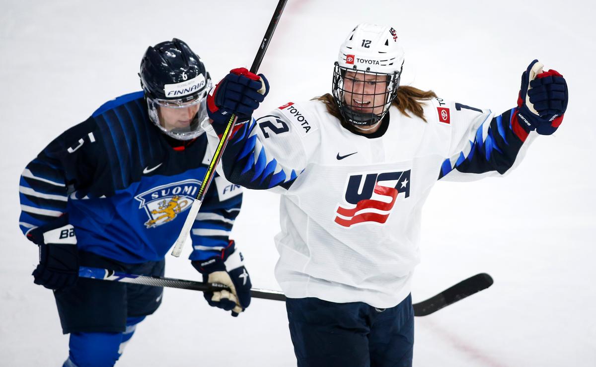 Hilary Knight Ties Goal Record, US Beats Finland 3-0