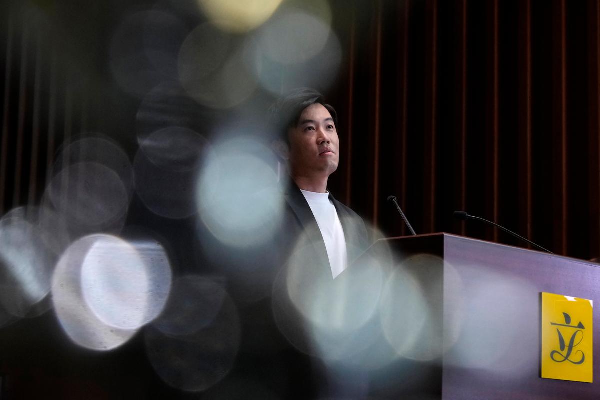 Hong Kong Disqualifies Independent Lawmaker From Legislature