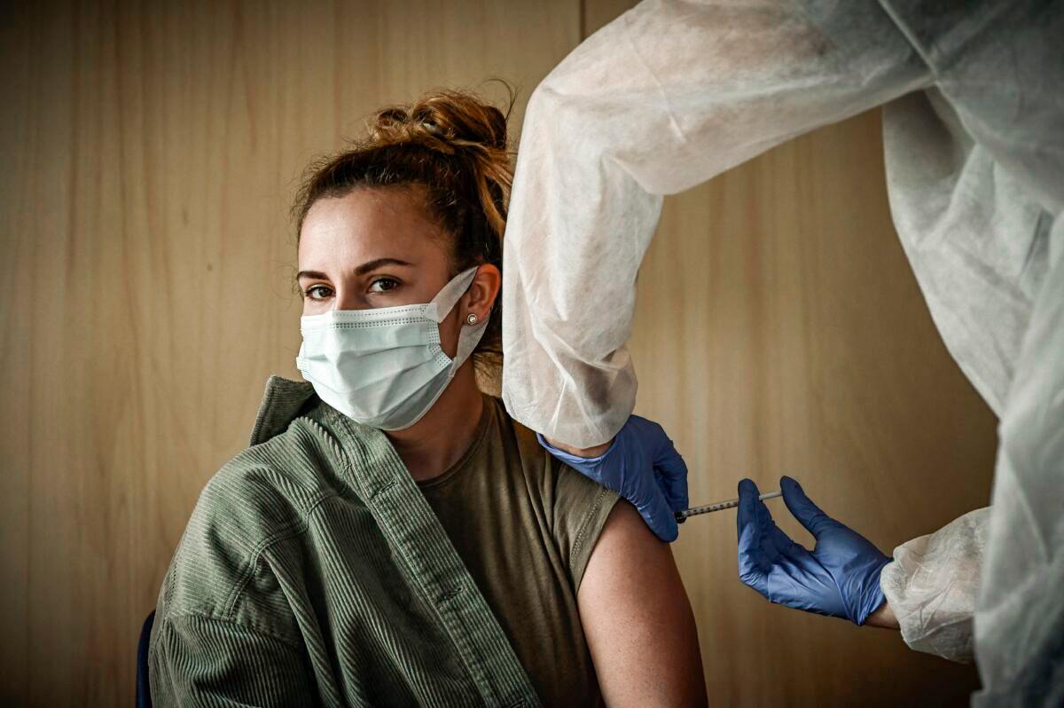 First Death in New Zealand Linked to Pfizer COVID-19 Vaccine: Ministry