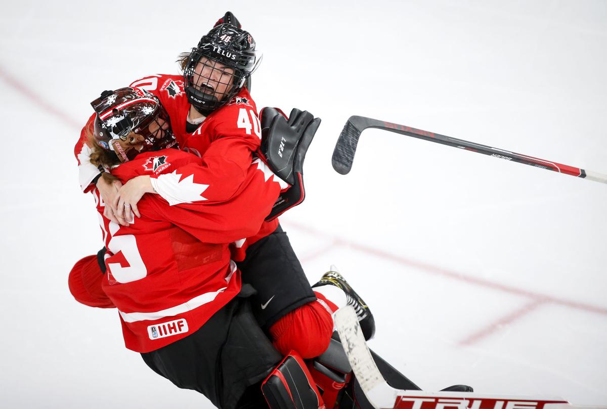 Poulin Scores in Overtime, Canada Wins First World Title Since 2012