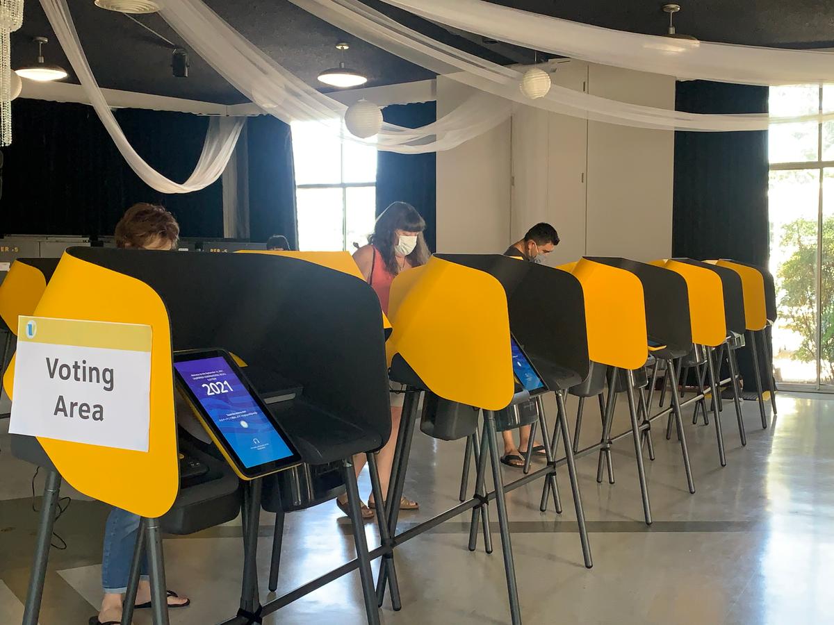 Californians Begin In-Person Voting for Governor Recall Election