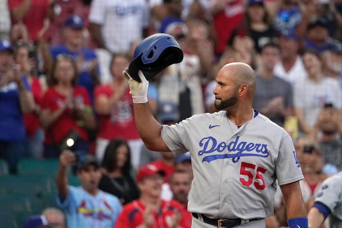 Pujols Homers in Return to St. Louis, Dodgers Top Cardinals 7-2