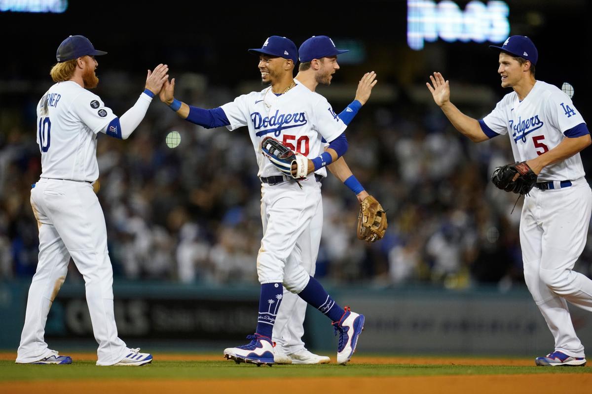 Urías Earns MLB-Leading 17th Win, Dodgers Beat Padres 3-0