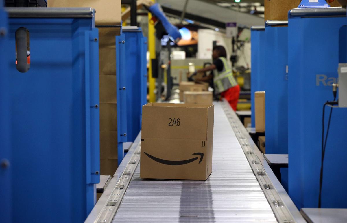 Former Amazon Employee Pleads Guilty to Involvement in Marketplace Fraud Ring