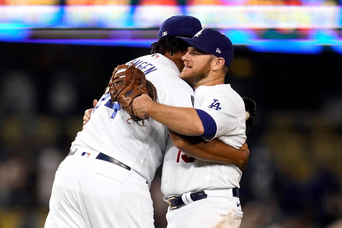 Dodgers Clinch Postseason Berth in 8-4 Win Over D-backs