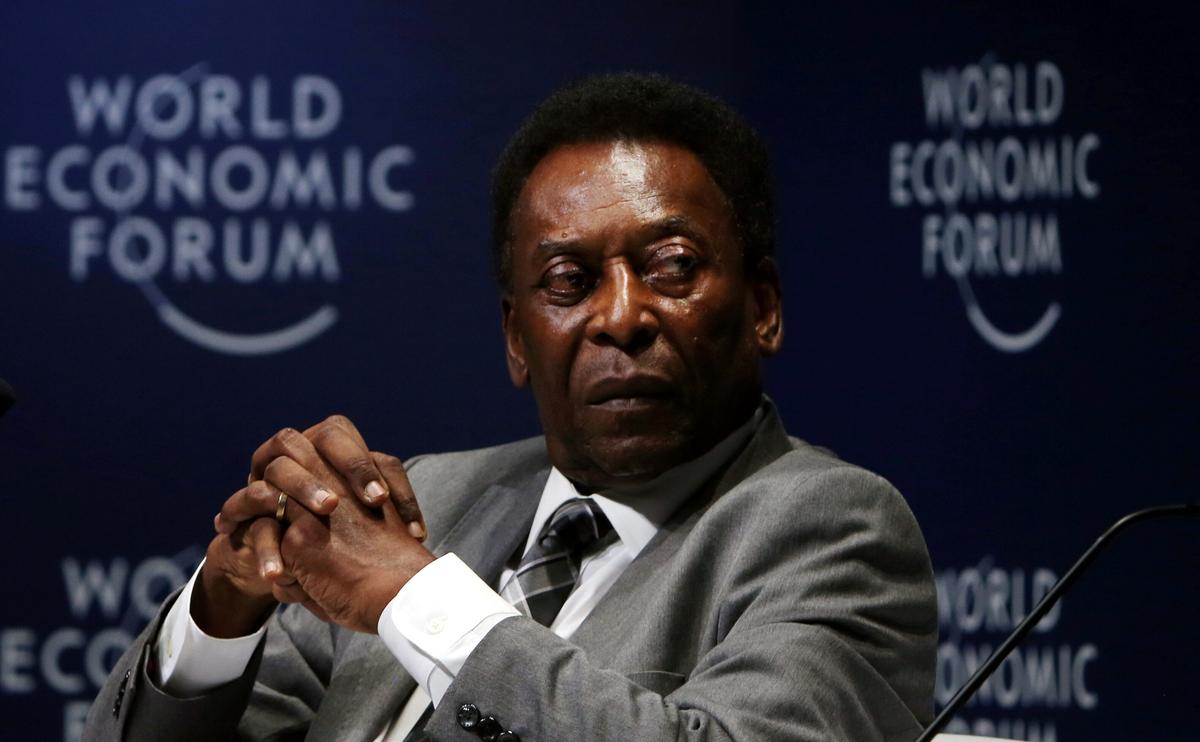 Pele Transferred out of Intensive Care, Says Hospital