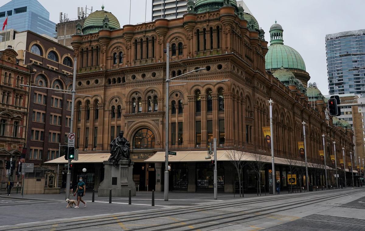 Australian Employment Slides in August as Lockdowns Slash Workers’ Hours