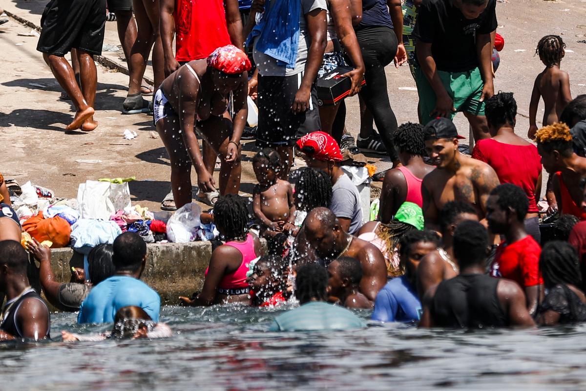 Border Patrol: Despite Mayorkas’ Claims, 60 Percent of Migrants Being Released Into U.S. Communities