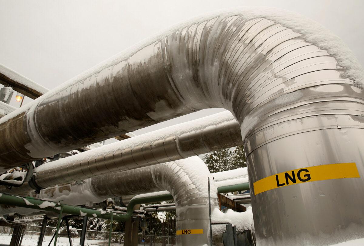 Snow-covered transfer lines at the Dominion Cove Point Liquefied Natural Gas (LNG) terminal in Lusby, Maryland, on March 18, 2014. (Gary Cameron/<br/>Reuters)