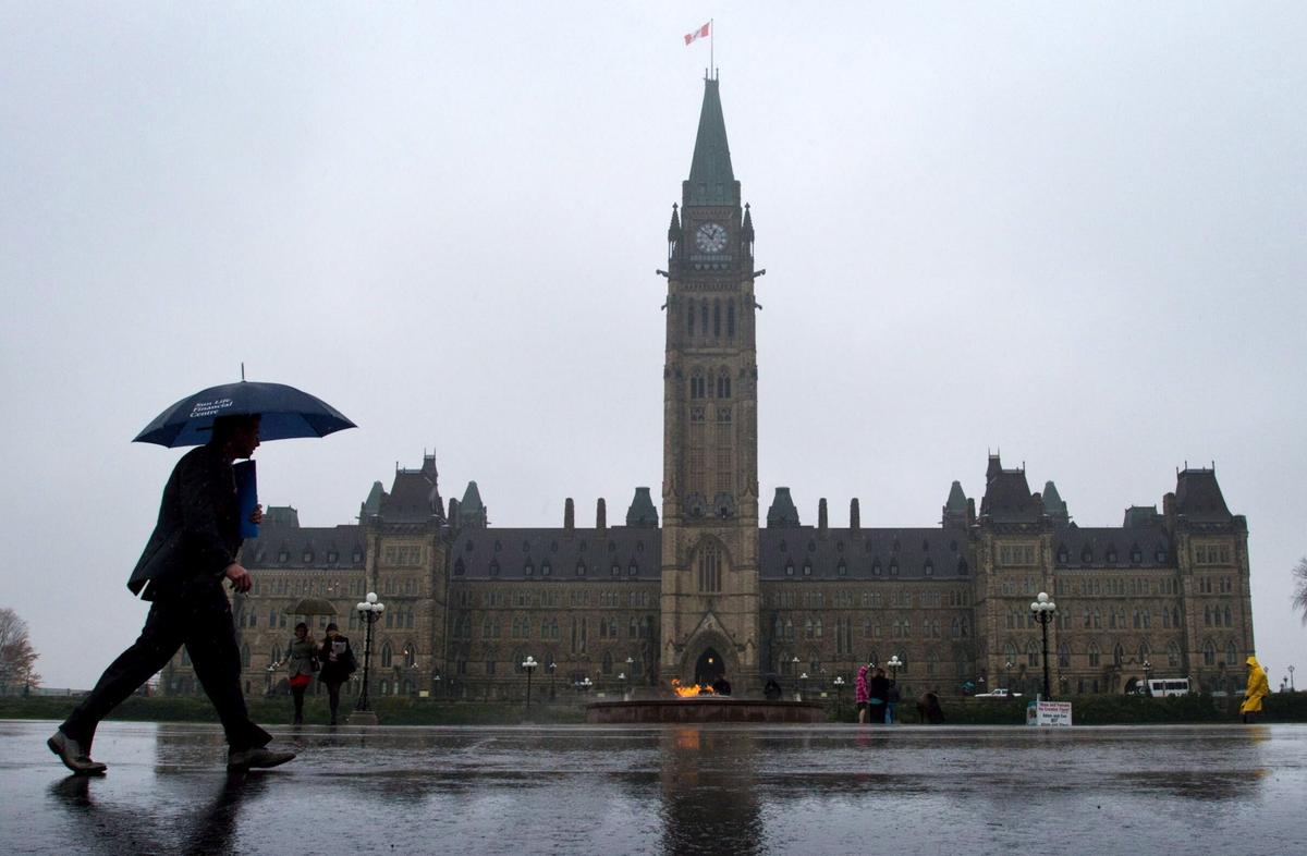 Liberals to Revive Controversial Proposed Laws When Parliament Resumes
