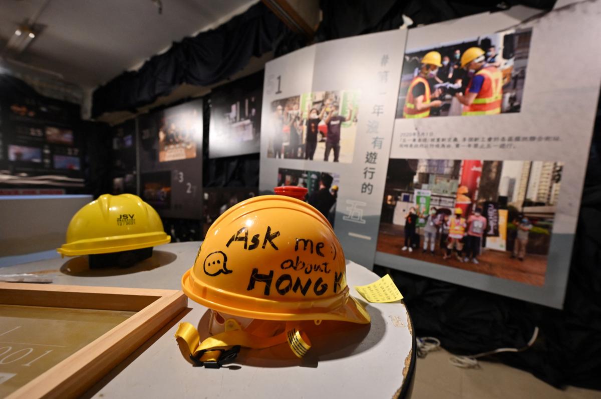 Hong Kong’s Largest Pro-Democracy Labor Union Disbands Under ‘Political Uncertainty’