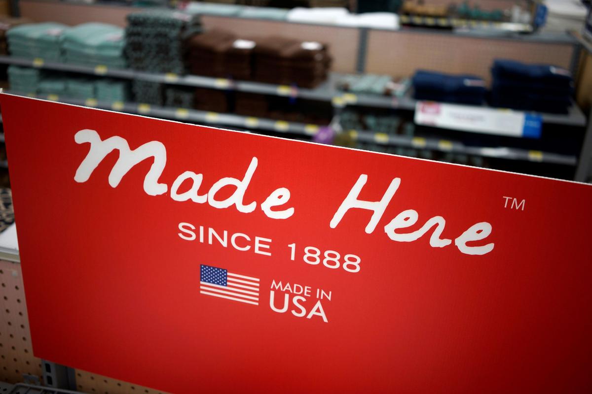 US Factory Orders Increase Solidly as Manufacturing Keeps Humming