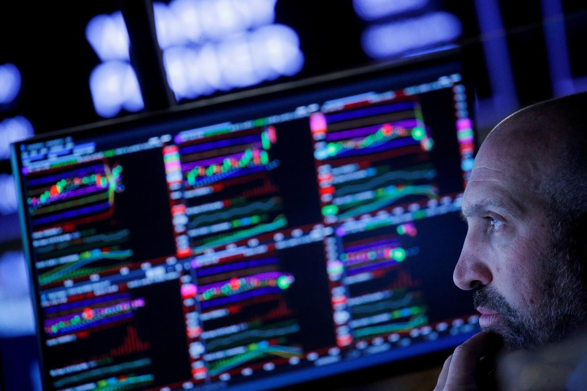 Wall Street Ends Sharply Higher as Big Tech Roars Back