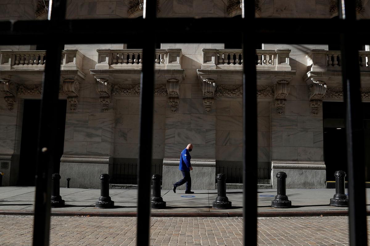 US Service Sector Activity Inches Up in September; Shortages Persist: ISM Survey
