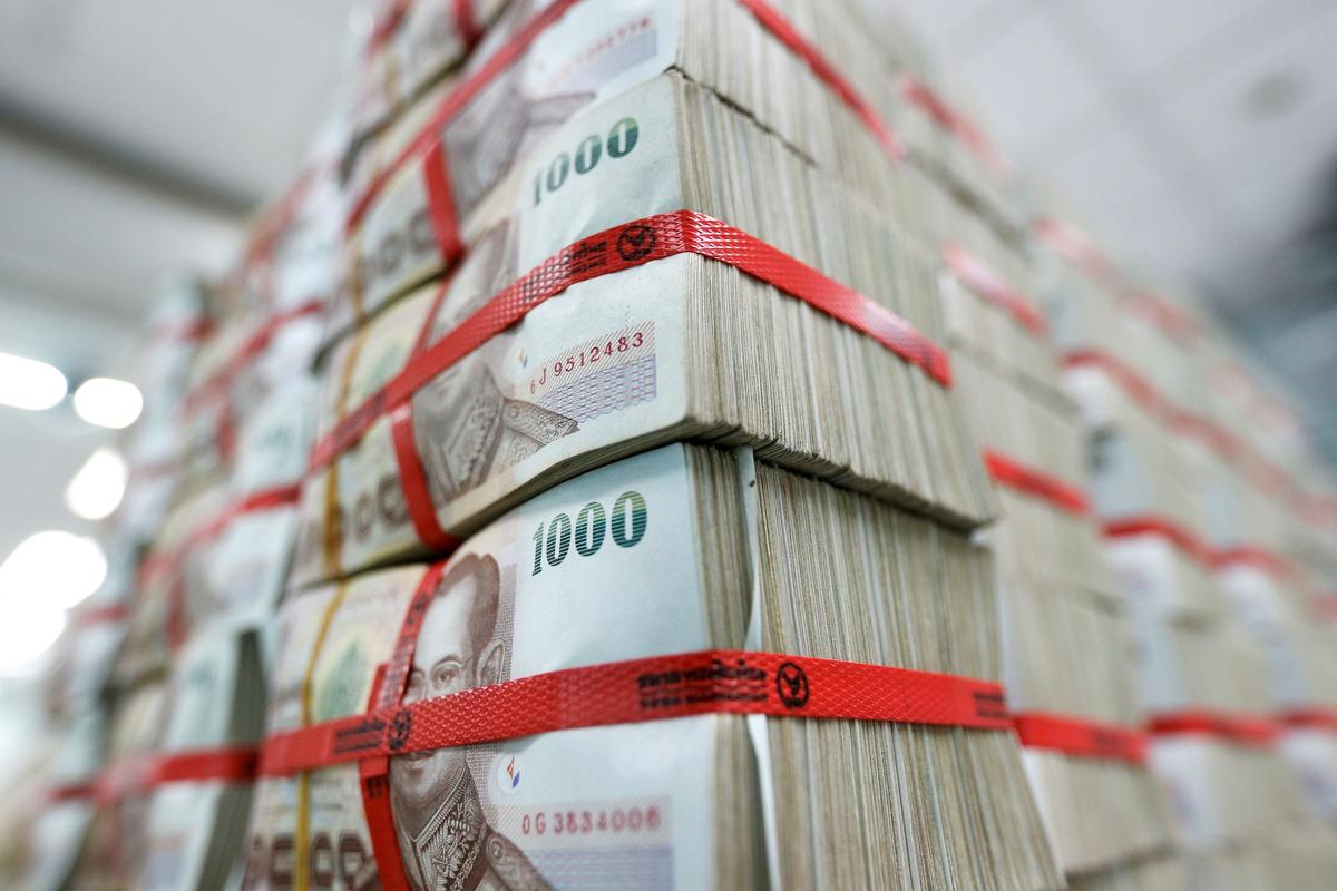 Philippine Central Bank Hikes Key Interest Rate for Second Time Amid Rising Inflation